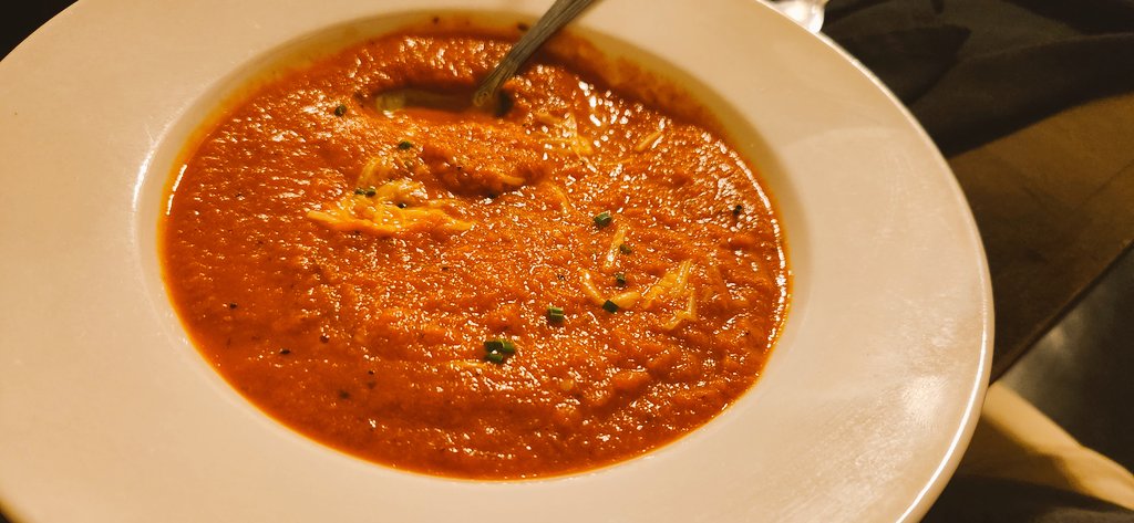 AustSwin98's tweet image. Went to DeLucca's last night for a date. The food was wonderful.