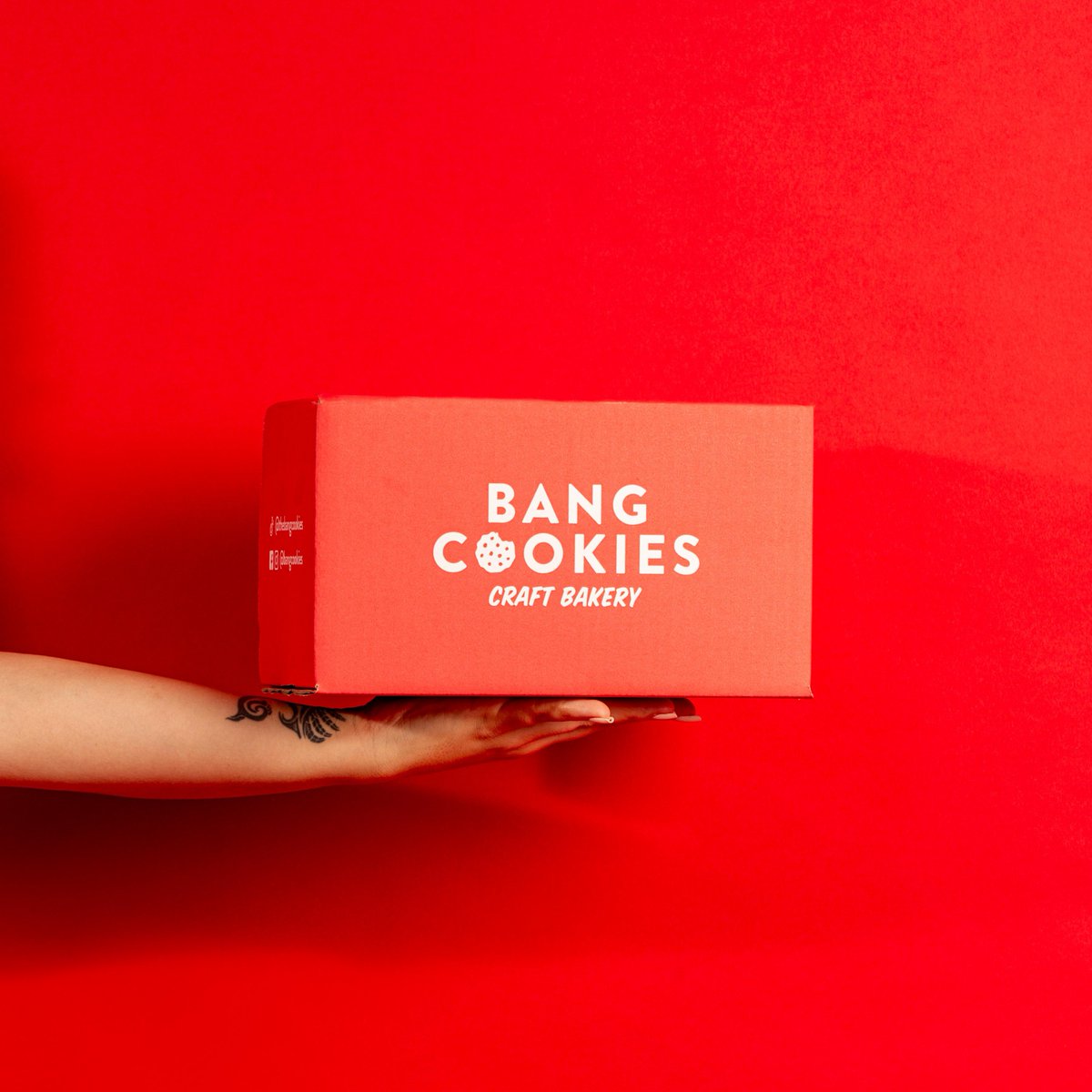 TryBangCookies's tweet photo. Satisfy any cravings with our mouthwatering selection! 🍪 From the classic Chocolate Chip to the irresistible S'mores, our cookies are baked fresh with premium ingredients and delivered to your doorstep. 

Order now for an authentic Bang experience! #BangCookies #CookieDelivery https://t.co/BDl16DB57U