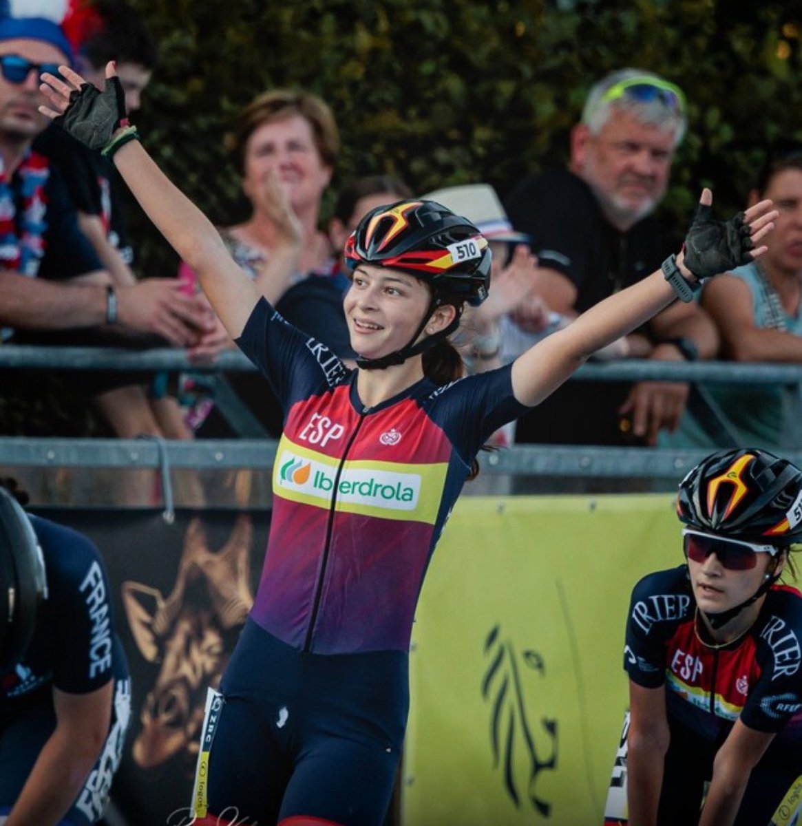FCPatinatge's tweet photo. [🛞] Carla Plana es proclama campiona d’Europa de Patinatge de Velocitat a 
Ooestende (Flandes, Bèlgica).
🏆🥇La patinadora del @NASTICTARRAGONA es penja una altra medalla d’or després de l’aconseguida a la Copa d’Europa de Gijón.
Enhorabona Carla !! 👏
@esportcat #esportcat https://t.co/J0FfMhOTWO