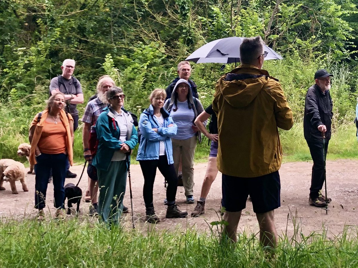stubo37's tweet photo. A fantastic, if a little damp, Glamorgan history walk with @Gle4R around #Aberthin, #StallingDown, #StHillary, #Llanblethian and #Cowbridge. Stories of Lolo #Morgannwg, Ianto Franks cave, Penllyn dragons, the Stradlings and #Glyndwr amongst the many stories told! https://t.co/DNPnrqChWQ
