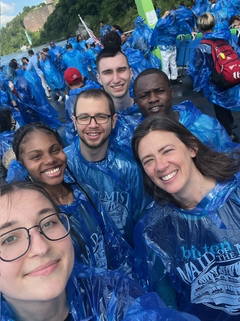 AJFrontierUofR's tweet photo. Congrats to Dr. Milosavljevic @amilosav996  on masterfully defending his PhD earlier this week! We had a great time celebrating the achievement at Niagara Falls. Aleksa will be starting a postdoc at UPenn with @DirkTrauner and @jakebrenner in the Fall - we will greatly miss you!! https://t.co/bBtl0wqp4x