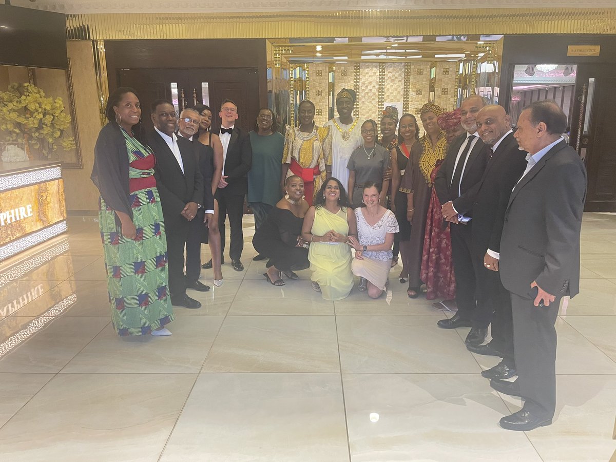 Ellily Ponnuthurai🌹. tweet media