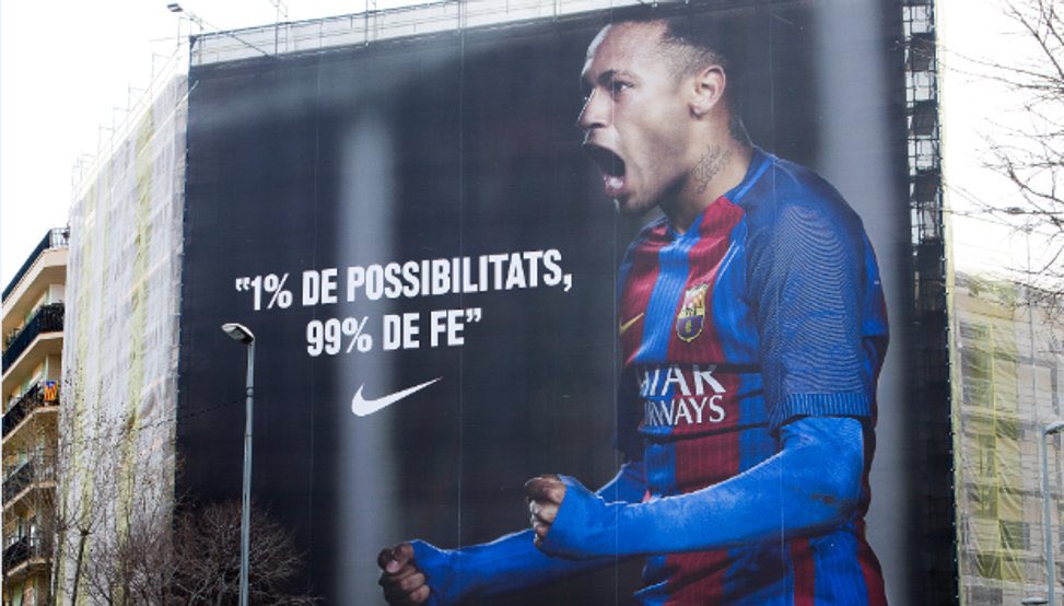 Tras hablar con marcas, agentes, agencias… llego a la conclusión de que si no eres muy grande en este sector no logras una inversión. Y aunque esto pueda parecer lógico es bastante frustrante a la hora de tratar de traer nuevos contenidos.

Ya a la desesperada y sin