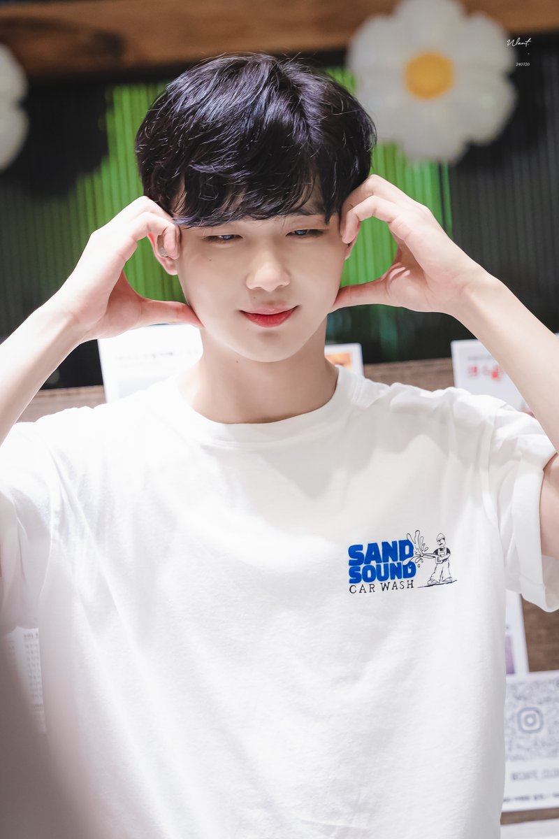 iwant9_9's tweet photo. 240720 밤 뮤지컬 베어 더 뮤지컬 퇴근길

제이슨 役 | #이석준 https://t.co/7NWDxJDIUX