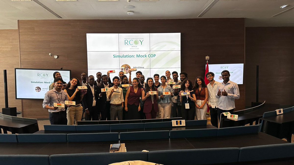 gayoghana's tweet photo. At the ongoing #RCOY2024, young people are gaining firsthand experience in international negotiations through an immersive simulation exercise. This invaluable experience is crucial for cultivating the next generation of climate leaders. #MockCOP https://t.co/K2fK73zIu5