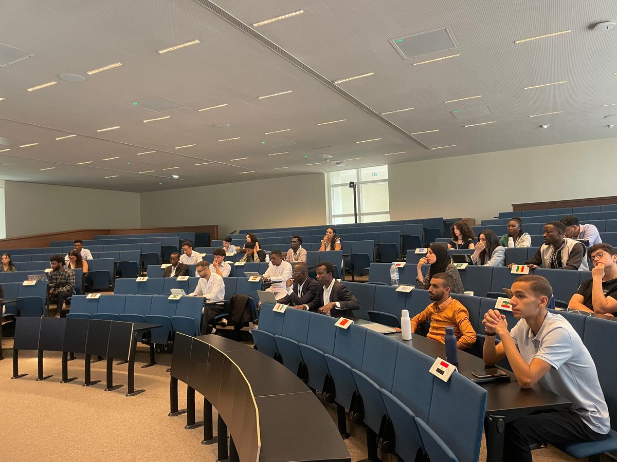 gayoghana's tweet photo. At the ongoing #RCOY2024, young people are gaining firsthand experience in international negotiations through an immersive simulation exercise. This invaluable experience is crucial for cultivating the next generation of climate leaders. #MockCOP https://t.co/K2fK73zIu5