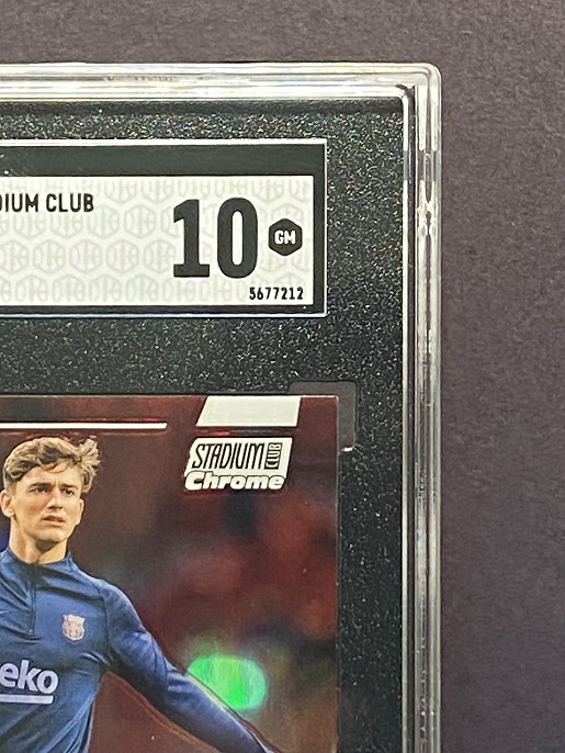 DC4Life60's tweet photo. @jcutlersburner 2021-22 Topps Stadium Club Chrome Rookie Variation SSP Gavi Refractor SGC 10

$140 Shipped https://t.co/thVfxIGNOO
