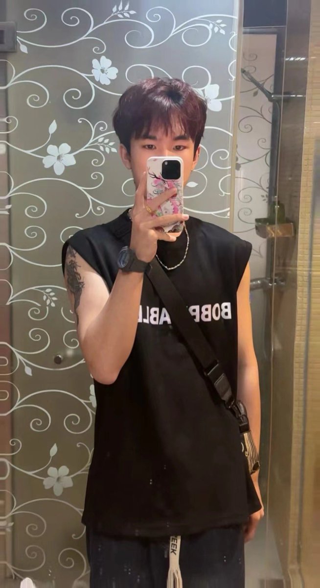 XiangLin4504's tweet photo. 漳州有🈷️的吗 https://t.co/qgUqIghCjN