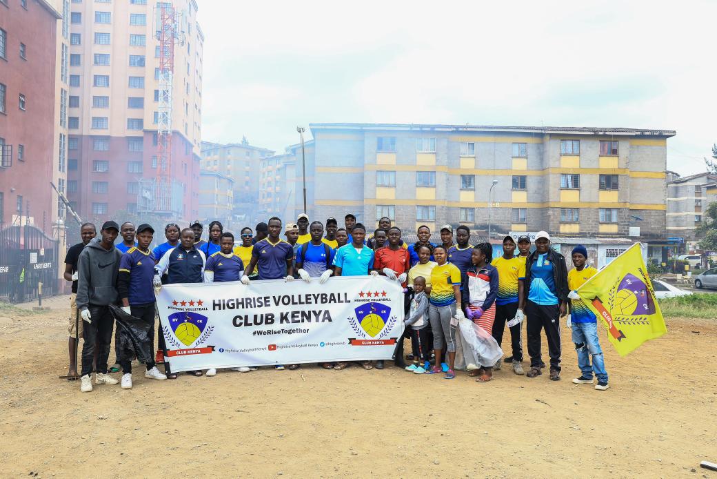 HighriseVB's tweet photo. Small Steps, Big Impact!
We held a clean up CSR in our estate. We started at our playing grounds and went on collecting garbage around the estate. We thank the team as well as the community for joining us for this noble course. #WeRiseTogether https://t.co/MW0HNchSjf