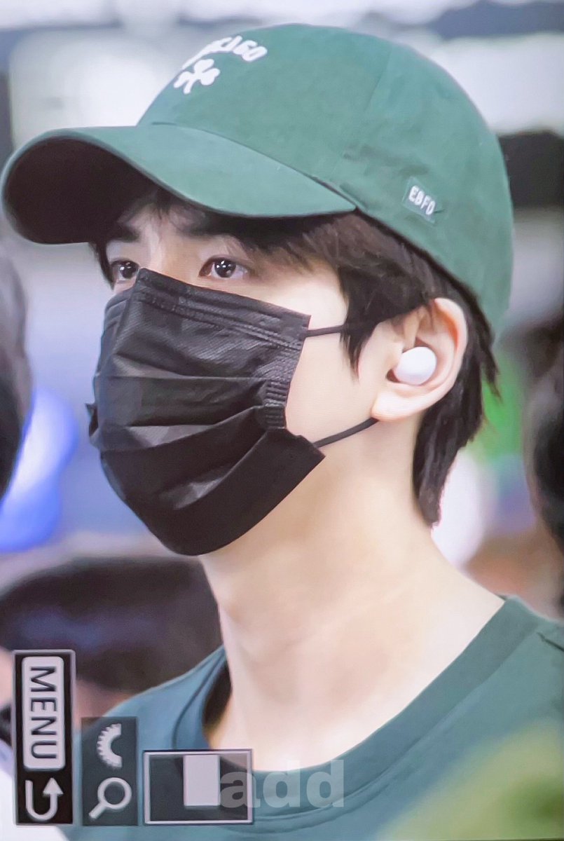 240720
가자🛫
#더보이즈 #THEBOYZ #영훈 #YOUNGHOON