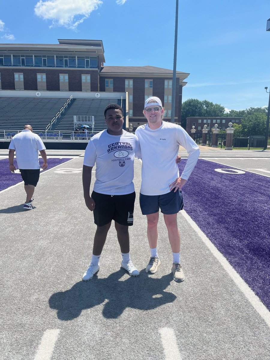 QJBruce2025's tweet photo. I had a great time at the UCA camp today #GoBears #Oline 
@UCA_Football @Camraggio @NathanBrownUCA @ParkviewLr https://t.co/hQ3qzodSq0