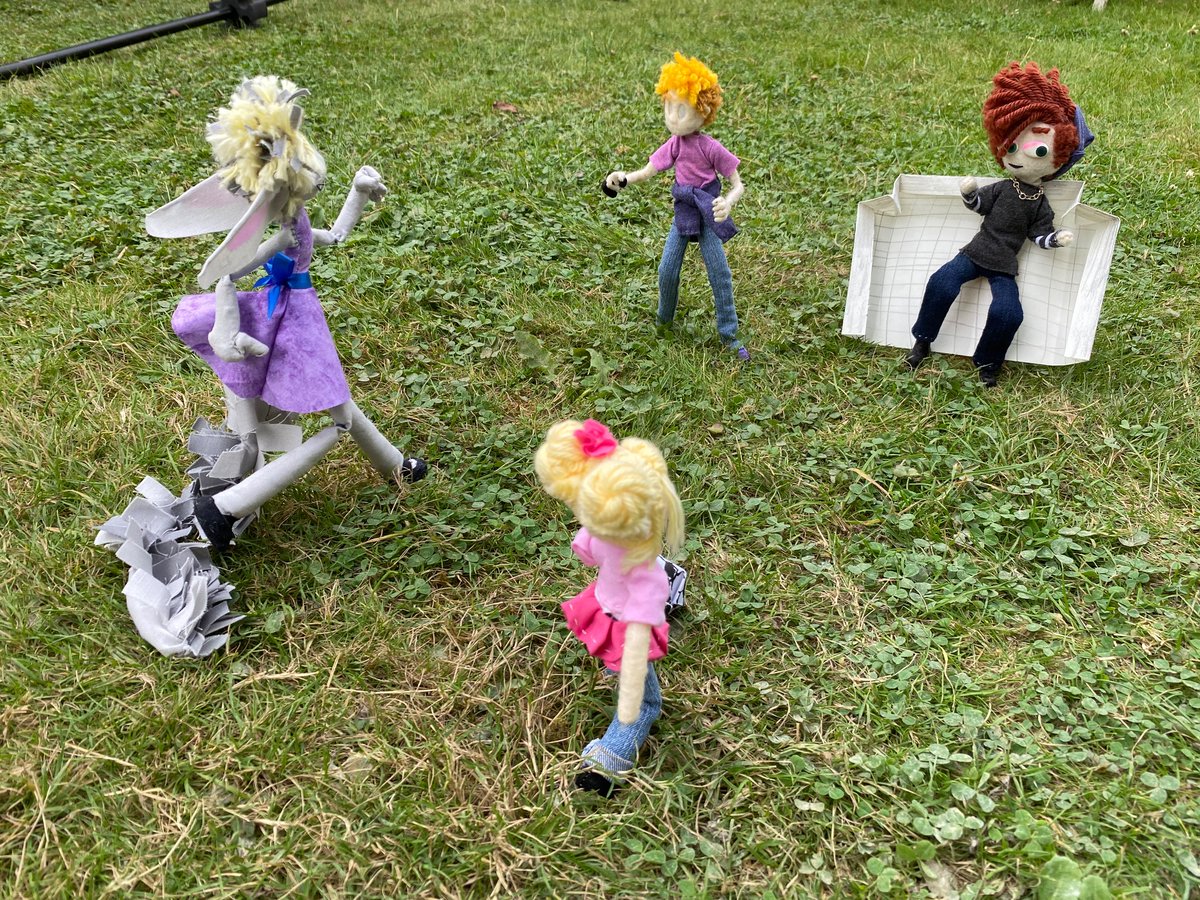 TheClanbersher's tweet photo. Puppets playin football!
Or soccer, same thing lol
- Q

(Puppets by @paperoxalis ) https://t.co/kiq28tQ9YC