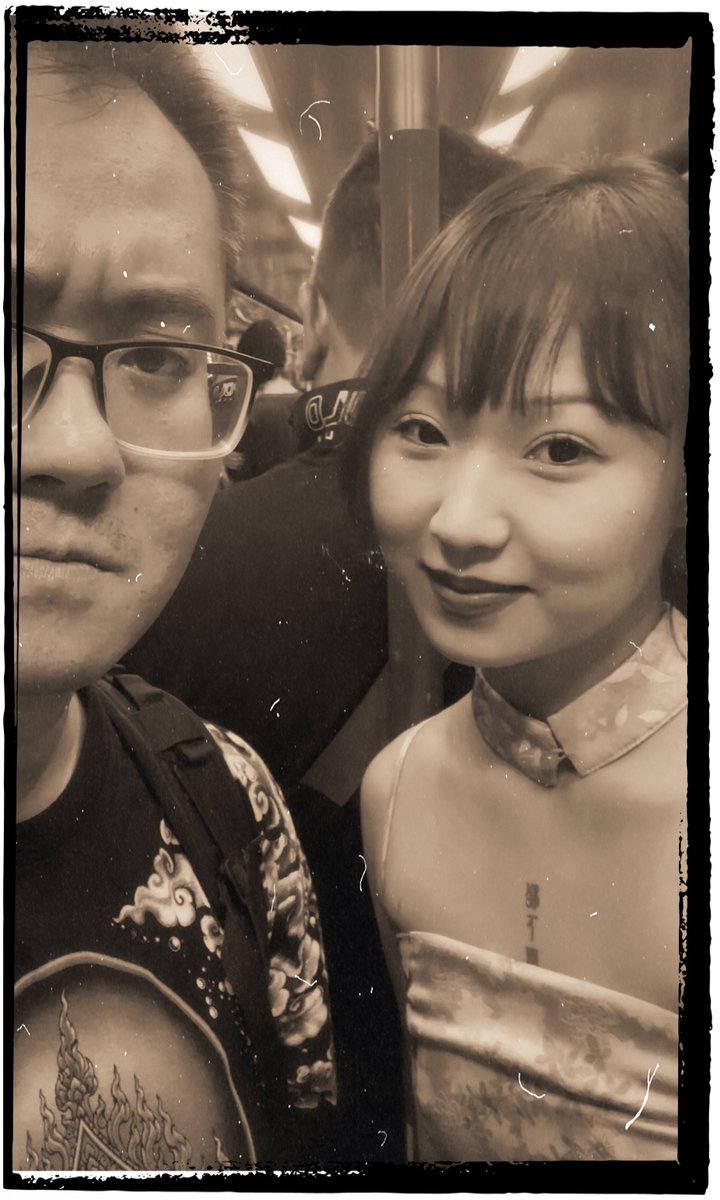 我國著名人體女攝
          —— 松下問童子
可模可攝小能手
N年網友第一次面基
居然是在香港
淺擼了一把人體創作

@songxiawentong7 https://t.co/xpuYfTWzJe