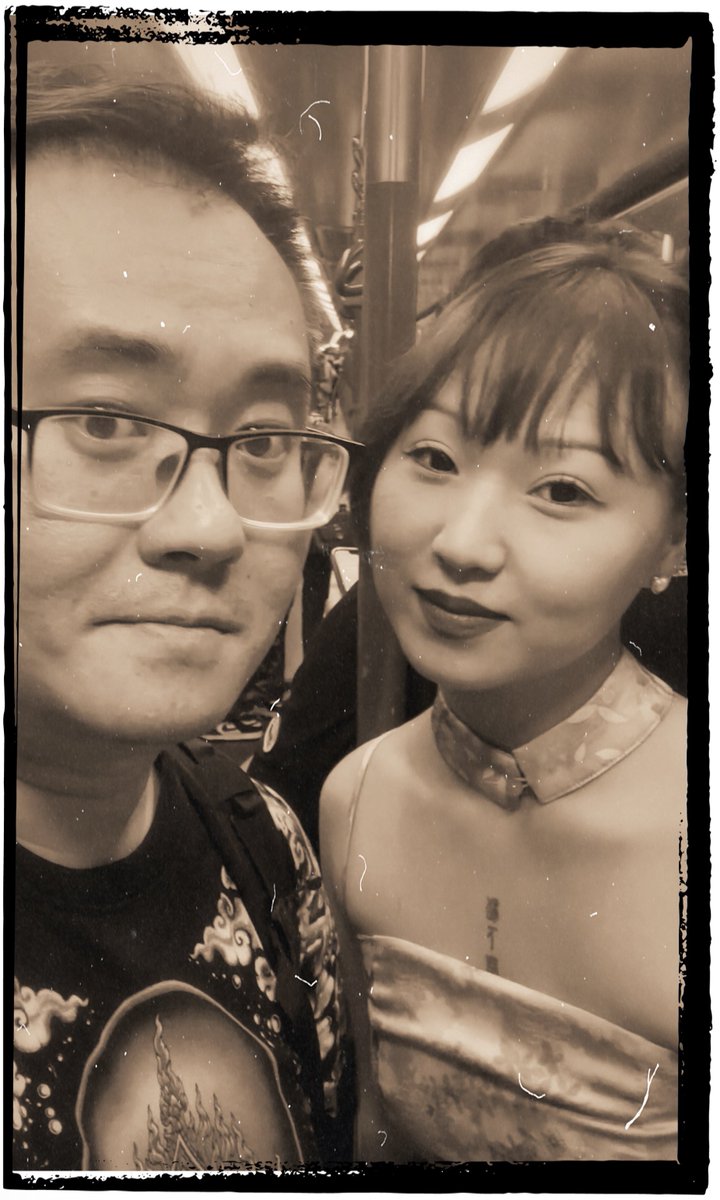 我國著名人體女攝
          —— 松下問童子
可模可攝小能手
N年網友第一次面基
居然是在香港
淺擼了一把人體創作

@songxiawentong7 https://t.co/xpuYfTWzJe
