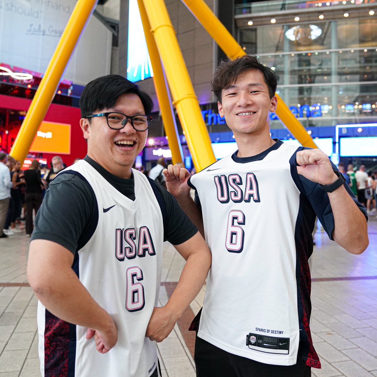 usabasketball's tweet photo. The 🇺🇸 #USABMNT fans are pouring into @TheO2! https://t.co/oWNCZFKOnE
