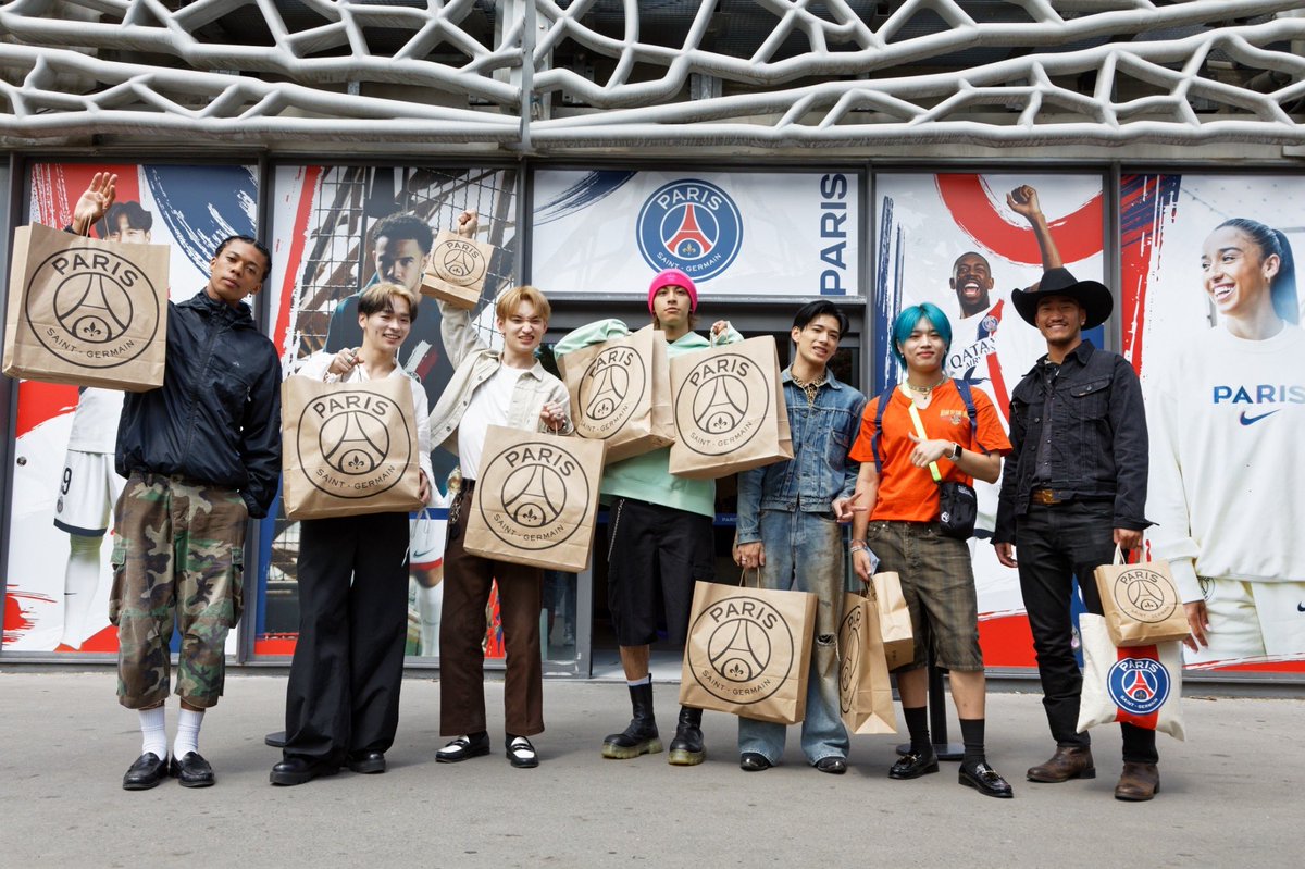 PSYCHIC FEVER (@psyfe_member) on Twitter photo PSG × PCF ✨
Let’s go 🤠
<a href="/psghand/">PSG Handball</a>
youtu.be/pnn8AaSPlGk?si…
<a href="/psghand_jp_tour/">PSGハンドボールジャパンツアー【公式】</a>
#PSGJapanTour2024
#TSURUGI
#PCFinParis
#PSYCHICFEVER PSG × PCF ✨
Let’s go 🤠
<a href="/psghand/">PSG Handball</a>
youtu.be/pnn8AaSPlGk?si…
<a href="/psghand_jp_tour/">PSGハンドボールジャパンツアー【公式】</a>
#PSGJapanTour2024
#TSURUGI
#PCFinParis
#PSYCHICFEVER