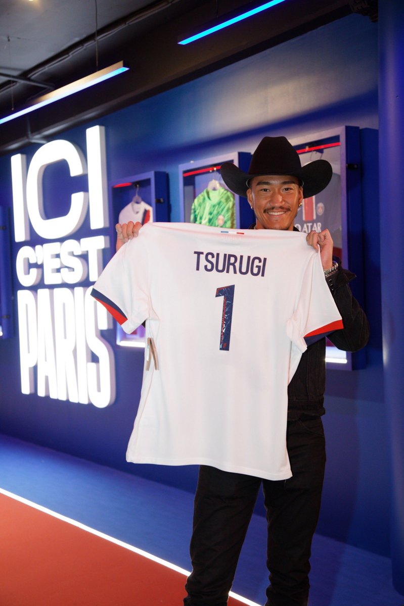 psyfe_member's tweet photo. PSG × PCF ✨

Let’s go 🤠

@psghand

https://t.co/0HQCdgNxiB
@psghand_jp_tour
#PSGJapanTour2024

#TSURUGI
#PCFinParis
#PSYCHICFEVER https://t.co/WswX6matKU