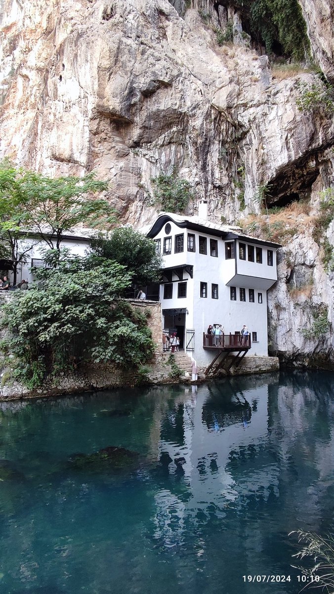 ♒ (@naz3nin) on Twitter photo 