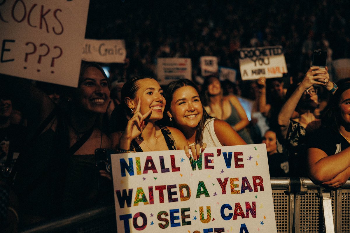 Niall Horan tweet media