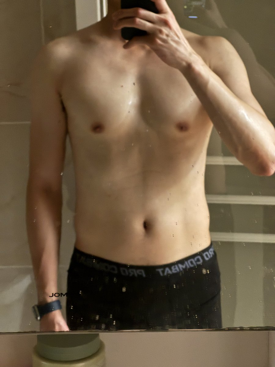perhapsed's tweet photo. 记录健身🏋️变化 https://t.co/CdVFgRl8M6