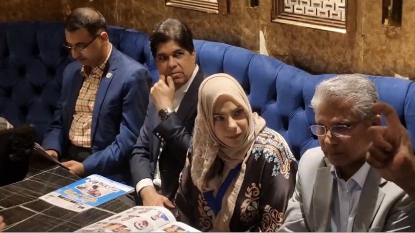 Sana Jafri, Mayor of Wandsworth (@1sanajafri) on Twitter photo Celebrated the great achievements of the Pakistani community, the cricketers and the media who help in bringing the community together <a href="/QurbanH10225194/">Lord Qurban Hussain</a> <a href="/jang_akhbar/">Daily Jang</a> <a href="/ToahaQureshiMBE/">Toaha Qureshi MBE</a> <a href="/PakistaninUK/">Pakistan High Commission London</a> pleasure to meet such great people. Celebrated the great achievements of the Pakistani community, the cricketers and the media who help in bringing the community together <a href="/QurbanH10225194/">Lord Qurban Hussain</a> <a href="/jang_akhbar/">Daily Jang</a> <a href="/ToahaQureshiMBE/">Toaha Qureshi MBE</a> <a href="/PakistaninUK/">Pakistan High Commission London</a> pleasure to meet such great people.