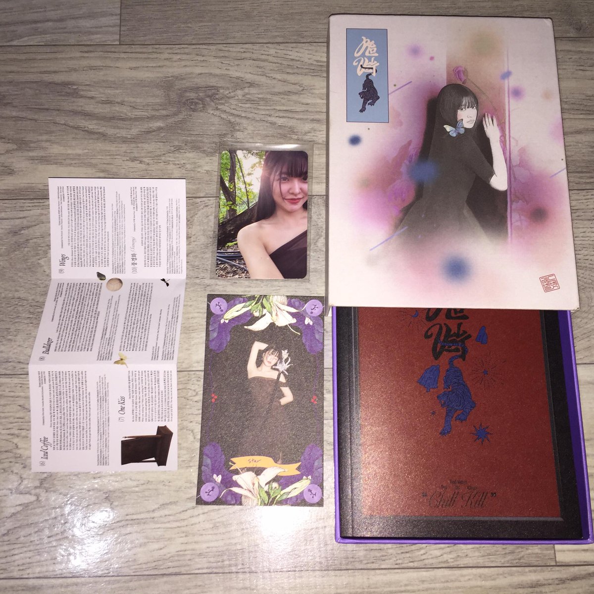 seulkyarts's tweet photo. ୨୧ ꒰ :: wts lfb ph <3 ꒱ 
╰─⌲ #ayumibentables 🦢🩰🏹

 chill kill yeri package ver 
( full inclu with pc )

- 300 , 200 if payo + shipping fee 
- good condi 
- no rush shipping
- mop gcash , mod jnt only

dm to claim!

tags : unsealed yeri chill kill package album ver https://t.co/Ljppew420f