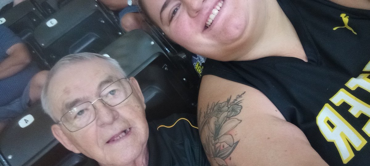 AutumnBrummer's tweet photo. #Tbt #tbtwichita #tbtwichita2024
Let's go aftershocks! https://t.co/xWldmTBYS5