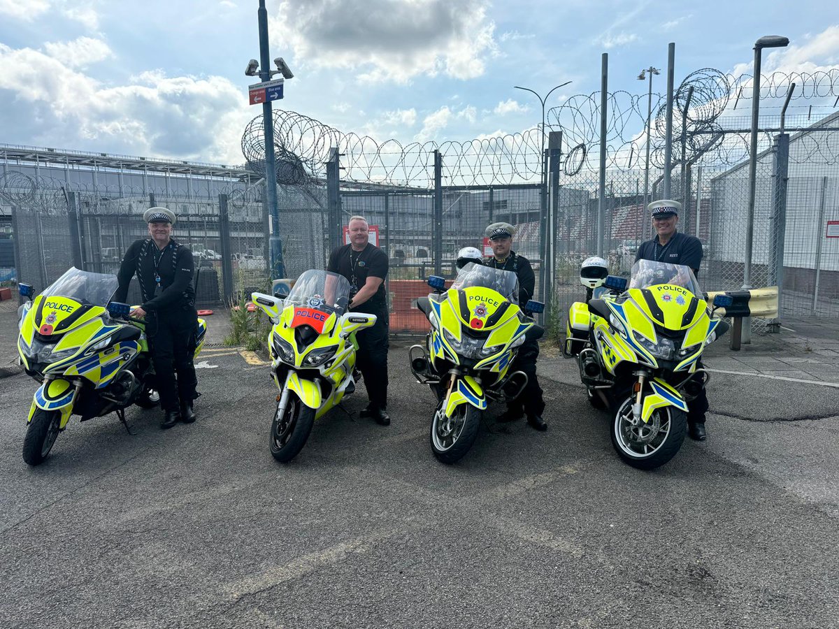 DerbysRPUBikers's tweet image. Our team are now back in the Shire, following the last week in #London, working with colleagues from all over the UK.
Special thanks to @SurreyRoadCops @SurreyPolice &amp;amp; @leicspolice @LeicsPoliceRPU for the loan of Churchy &amp;amp; Daz.
Great colleagues/friends to work with. 
#vipex