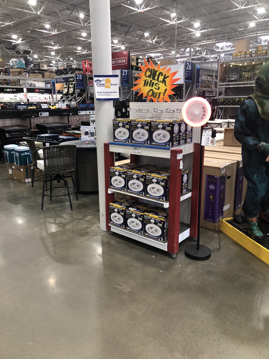 MarkAllen1217's tweet photo. Bell + Howell Socket Fan Demo https://t.co/7TwHRAVsPF