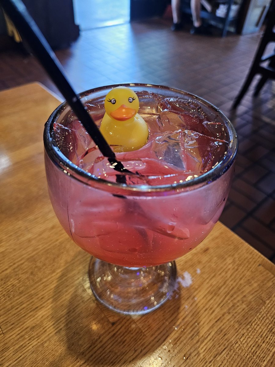 StarryJane_'s tweet image. 🥃📚