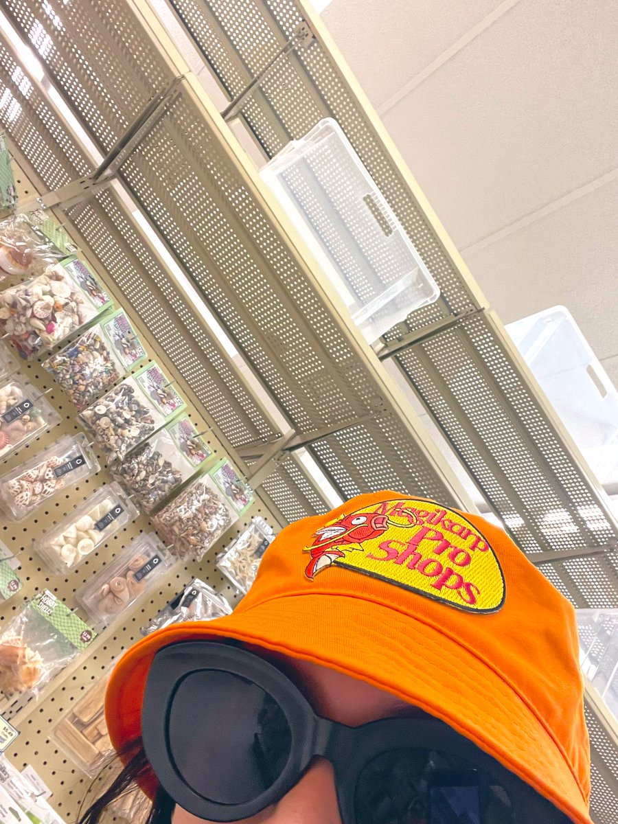 𝔤 𝔞 𝔳 𝔶 𝔡 𝔬 𝔱 𝔭 𝔬 𝔪🧧 tweet media
