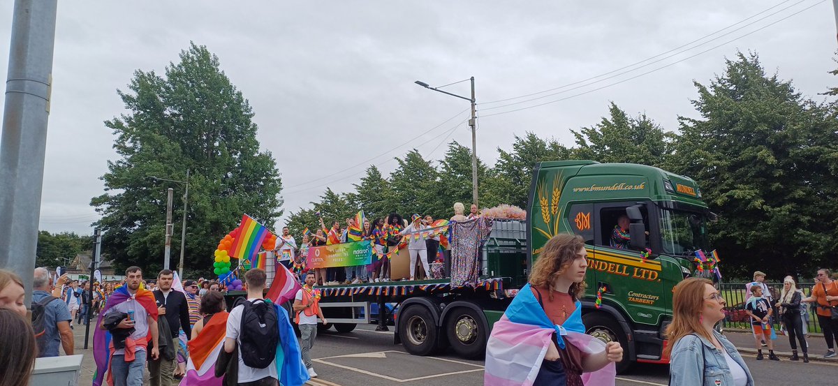 alexeavers's tweet photo. Glasgow pride 🏳️‍🌈🏳️‍⚧️🏳️‍🌈 https://t.co/hANLt5FOir