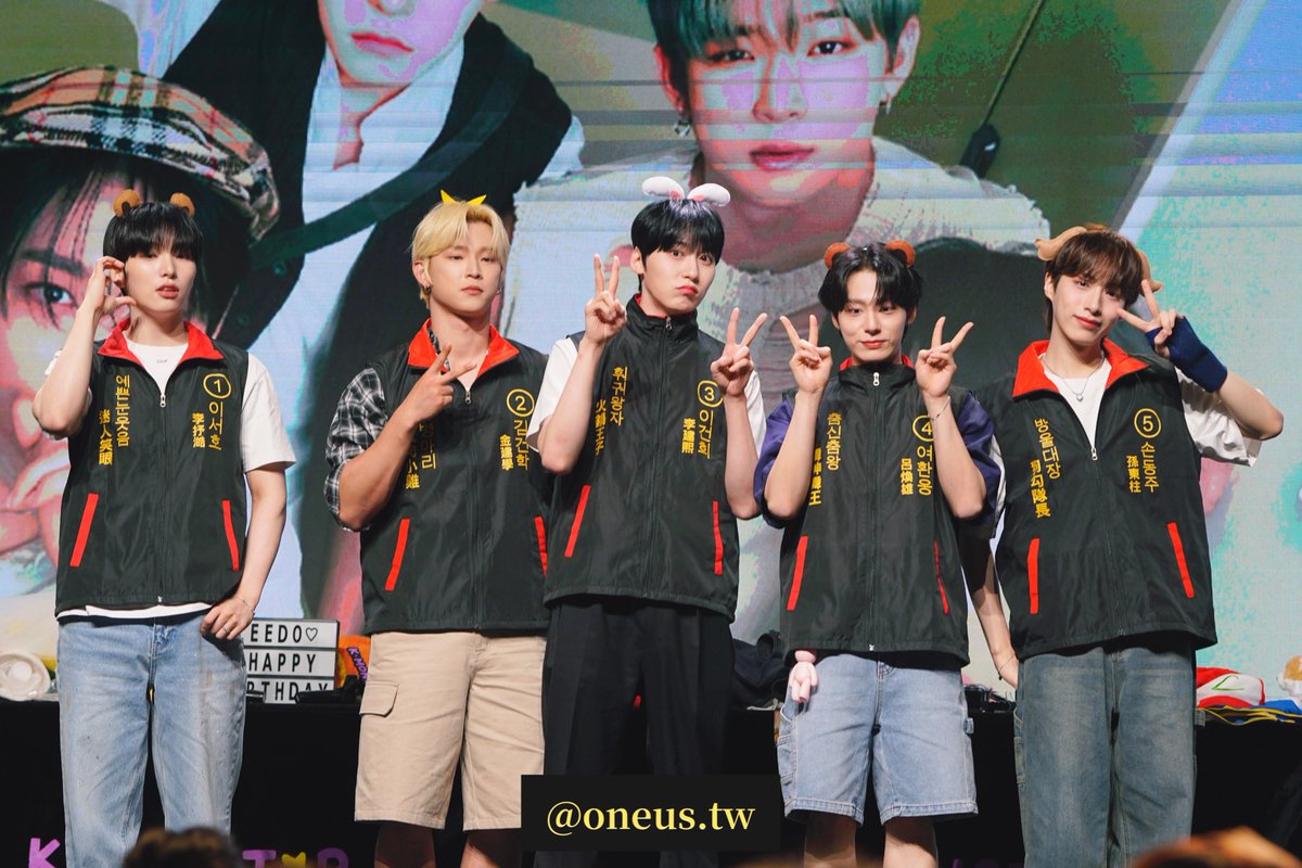 ONEUS_TW's tweet photo. 240720 K-MONSTAR

예쁘게 입어줘서 고마워🥰🥰

#ONEUS #원어스 https://t.co/G8nZ6hrWCx