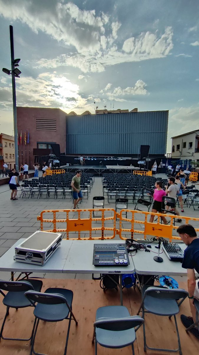 Tot a punt! #SOM-hi!