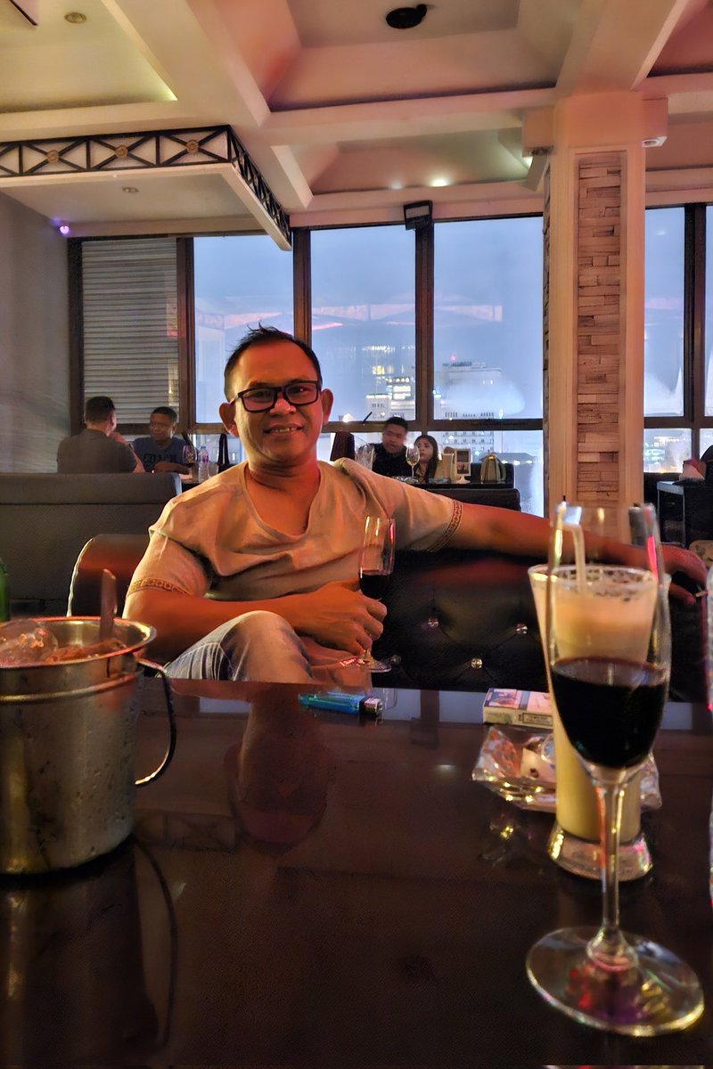 Mlm minggu sendiri aja mblo .. 😃