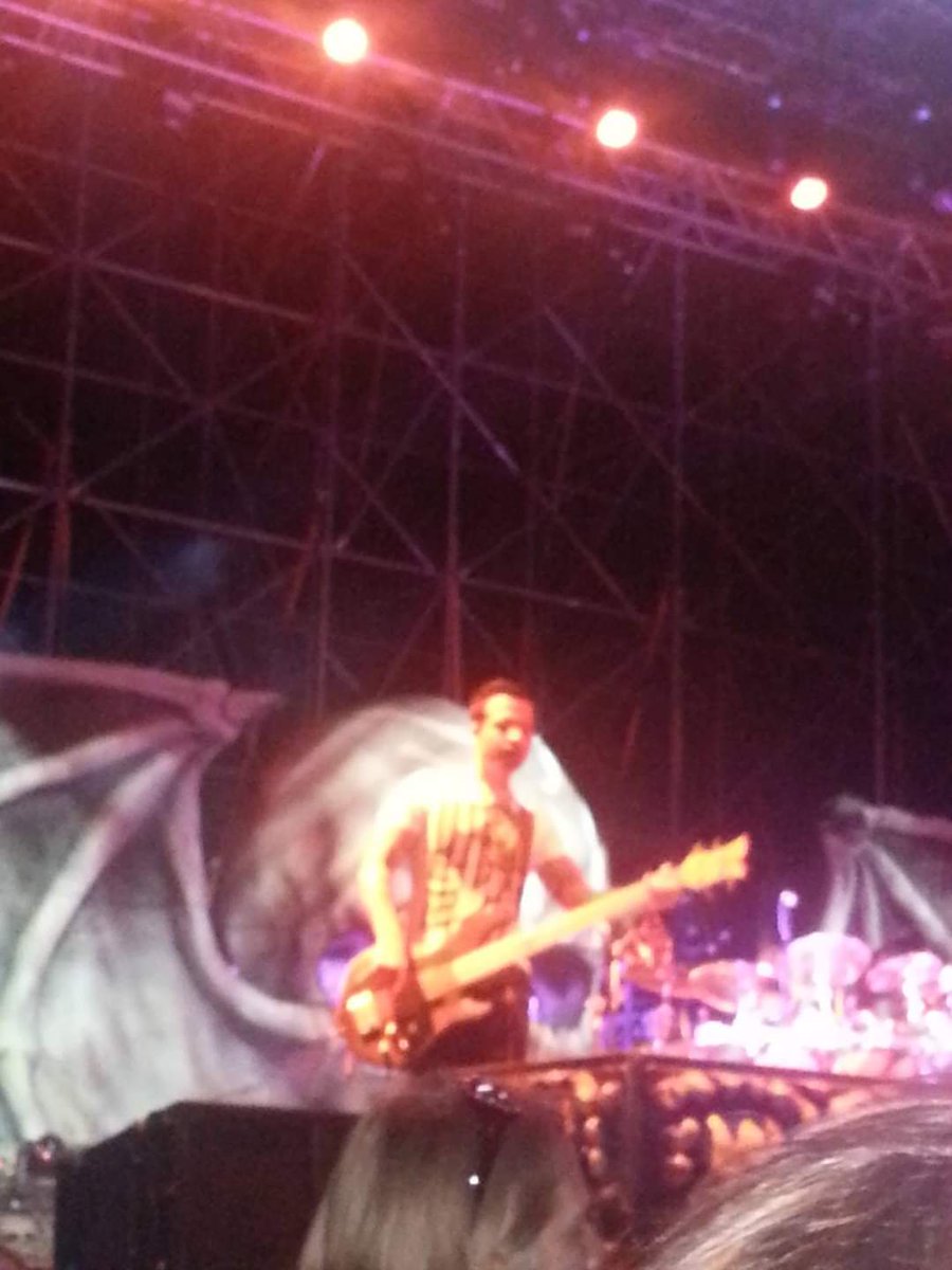 coffeebeanem's tweet photo. @TheOfficialA7X 11 years ago in Mt Pleasant MI https://t.co/UQNb6L1faw