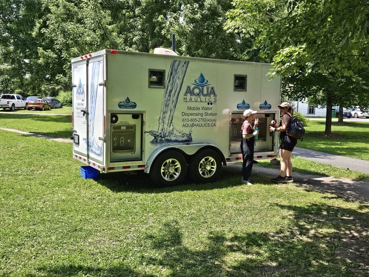 RideauCanalNHS's tweet photo. It’s important to stay hydrated! 💧 We have a water filling station at #LockNPaddle, so fill your reusable water bottle and stay safe. ♥ https://t.co/e46CG89pCL