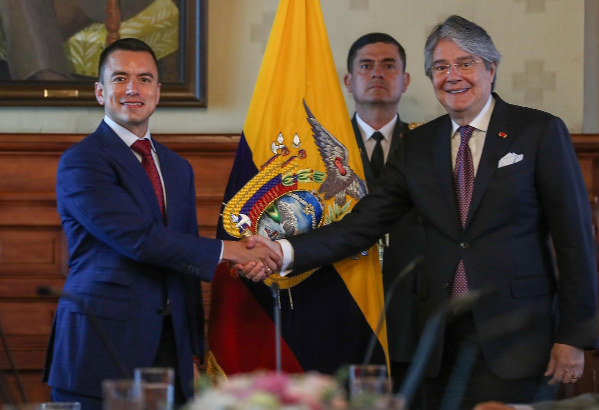 AlmaMiaEcu's tweet photo. Nada ha cambiando entre el gobierno de Guillermo Lasso y Daniel Noboa. Hasta tienen la mayoría de los mismos funcionarios.
#DanieLasso https://t.co/cBZu3VVlO8