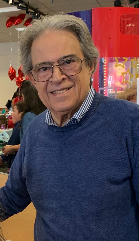 TangoSalaClub's tweet image. Ayer se nos fue uno de los impulsores y más celosos guardianes del legado del Maestro Jose Sala. Nuestro padre, José "Cacho" Sala deja este plano y se suma a las huestes de los artistas, músicos, escritores, aventureros, románticos y guías que forjaron nuestra Familia.