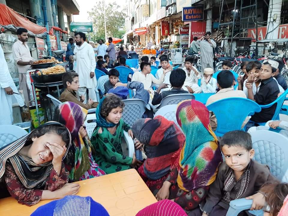 Arzookazmi30's tweet image. #StreetChildren 
#IslamabadDiary 😍😍