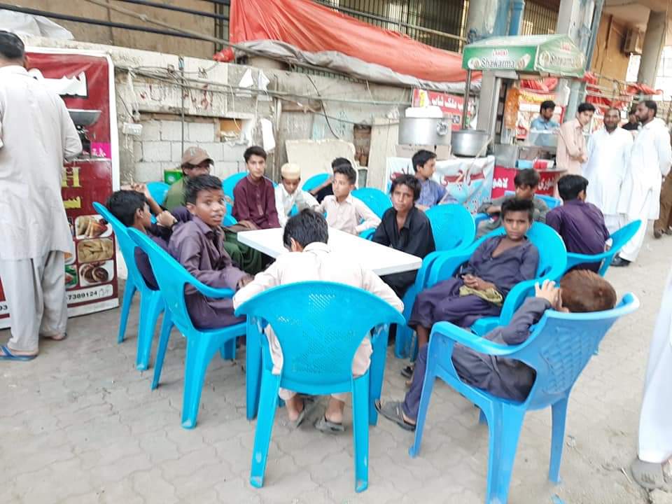 Arzookazmi30's tweet image. #StreetChildren 
#IslamabadDiary 😍😍