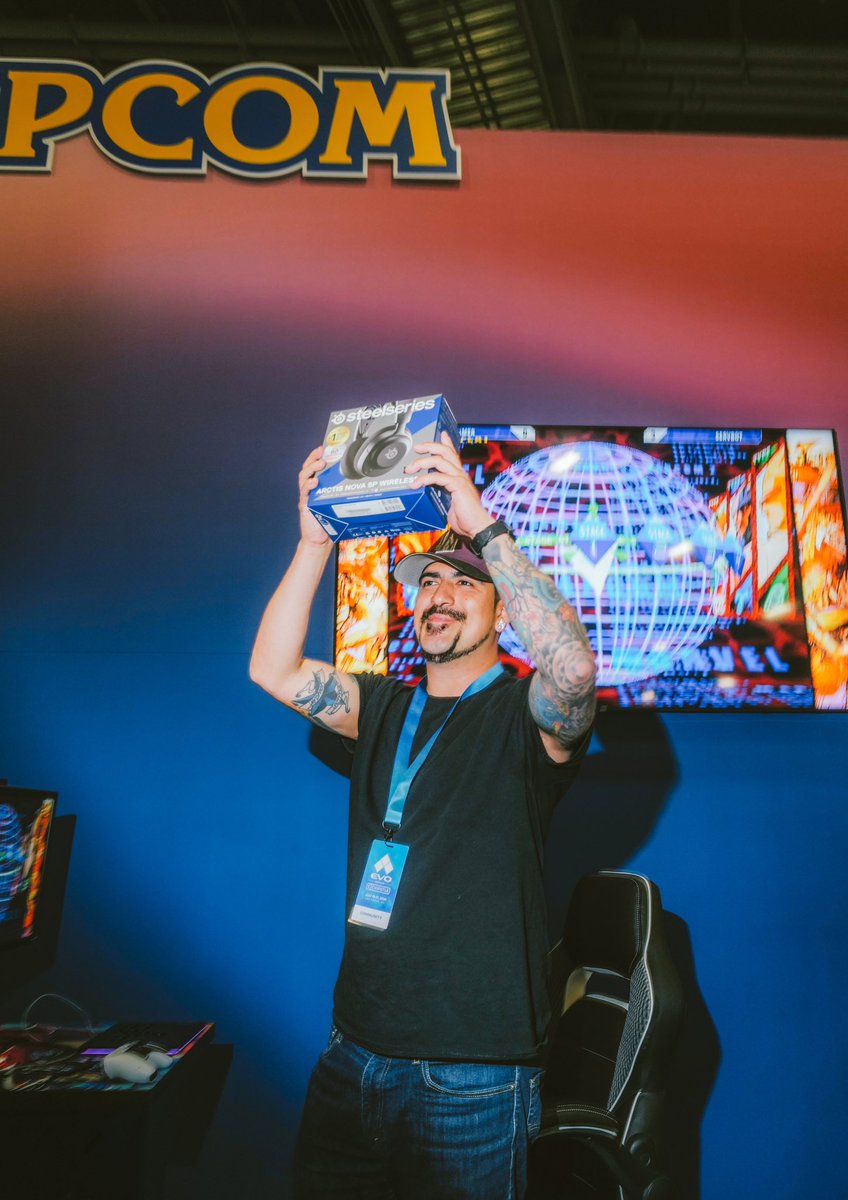 SteelSeries's tweet photo. yesterday’s winners👊

#EVO2024 

more headsets up for grabs today get to the Capcom booth ASAP🏃💨 https://t.co/Ajg9ebIead