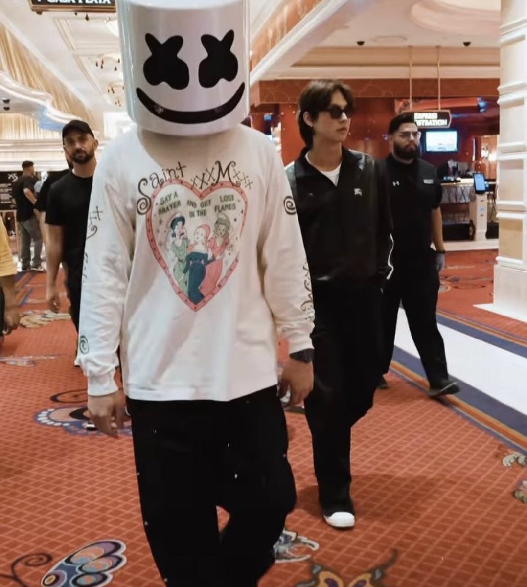brights4bvc's tweet photo. 20240720 Bright Vachirawit with Marshmello in XS Nightclub at Wynn Las Vegas. 

#bbrightvc @bbrightvc https://t.co/1JLhedXsxj