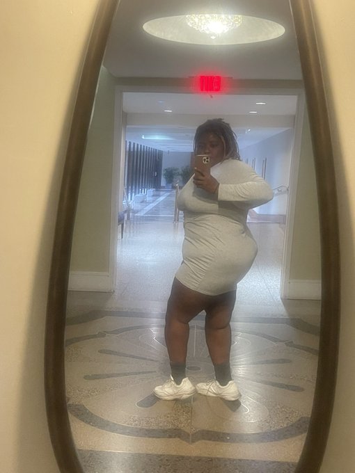 What I look like&hellip; tryna get faded &amp; fuck.   HMU 🤙🏾 https://t.co/q9tijSlxLU