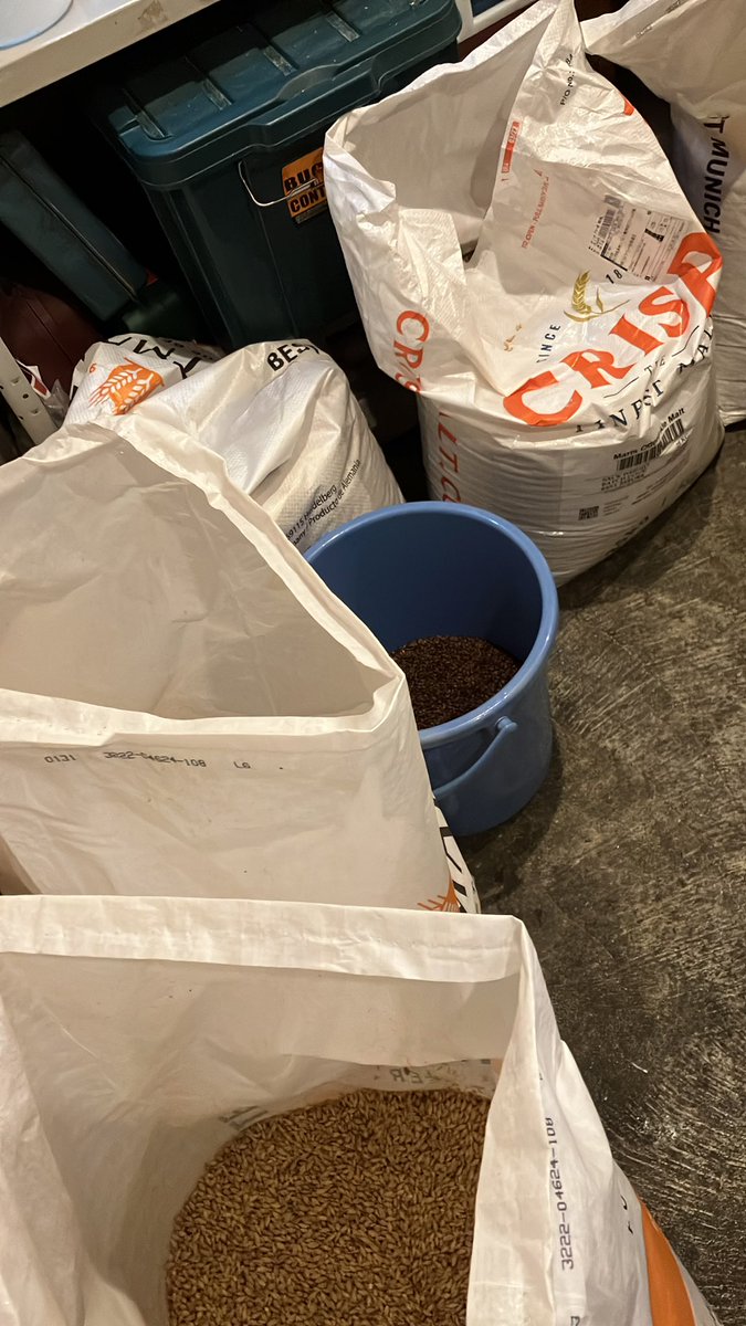 beerguild2015's tweet photo. 寝坊した!さあ、いこう!
#週末ブルワー #兼業ブルワー #Sundaybrew #和泉ブルワリー https://t.co/HxPpoJ3lZD