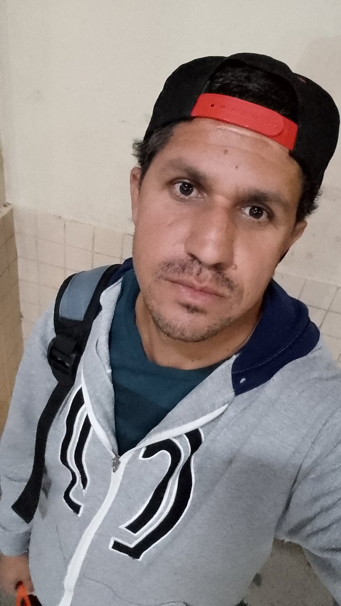 Alex_Rosa_St's tweet photo. Boa Noite Amores
#PartiuBh @saunakratos @rickverissimo_ https://t.co/XycmJGPsPN