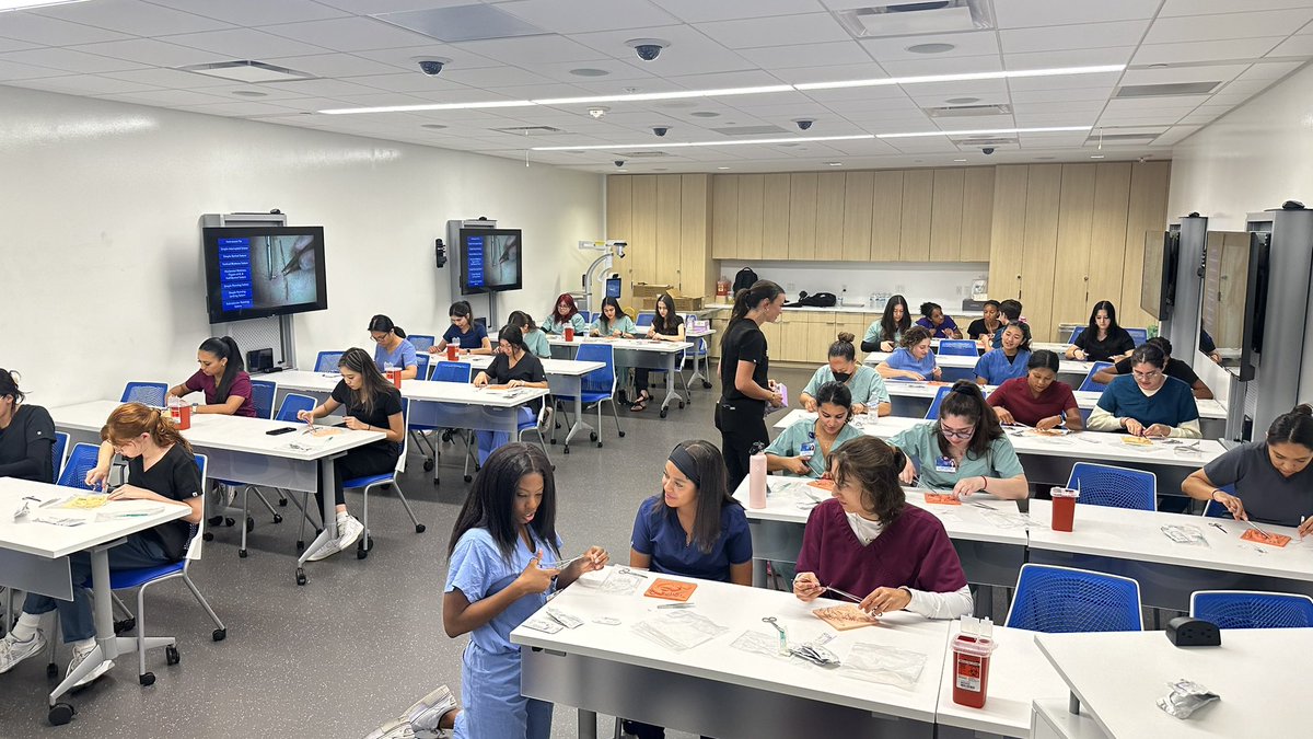 __DestinyGreen's tweet photo. Our 2nd official @UWIN_Neuro event was a success!! Participants learned about the field of endovascular neurosurgery and tried their hand at cerebral anastomoses 🔥🧠 

Thank you to our esteemed Mayo Clinic Neurosurgeons Dr. Chandan Krishna and @BernardBendokMD for teaching the course 👏🏾 

Can’t wait for our spine workshop next month 💪🏾 Follow @UWIN_Neuro to support our mission!!

#Medtwitter #UWIN #Neurodiversity #neurotwitter #neuro #neurosurgery #Diversity #womeninmedicine #womeninneurosurgery