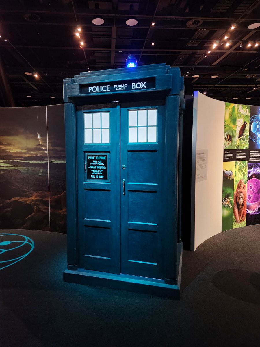 djunknownz2's tweet photo. Wellington NZ providing the goods at the Dr Who worlds of wonder convention https://t.co/LRfNQsE8n5