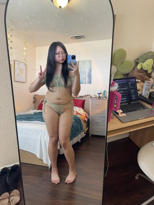 Are millennial men still into Anime and Chill? 🤔💕 https://t.co/10nNdM8eDd<a href="/tag/mvsales"class="tags"><span>&#35;mvsales</span></a>