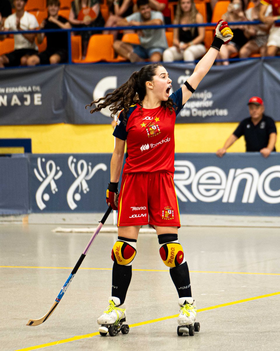 🤩 ¡𝐂 𝐀 𝐌 𝐏 𝐄 𝐎 𝐍 𝐀 𝐒 𝐃 𝐄 𝐄 𝐔 𝐑 𝐎 𝐏 𝐀 𝐒 𝐔 𝐁 𝟏 𝟕! 🏆

¡El primer título de la historia de la selección sub-17 femenina! 🇪🇸

¡𝐒𝐈́𝐈́𝐈́𝐈́𝐈́𝐈́𝐈́𝐈́𝐈́𝐈́! 💪

#OKEuroWomenU17 #HockeyPatines